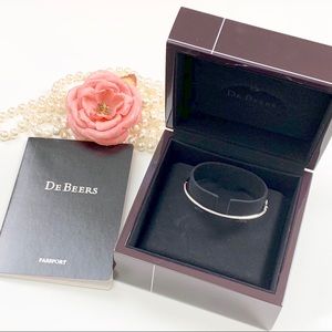 De Beers Oval Diamond Bangle Thread Pave 0.72 ct